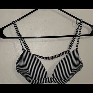 Hollister Swim By The Sunshine Bikini Top Women’s Small Black White Striped